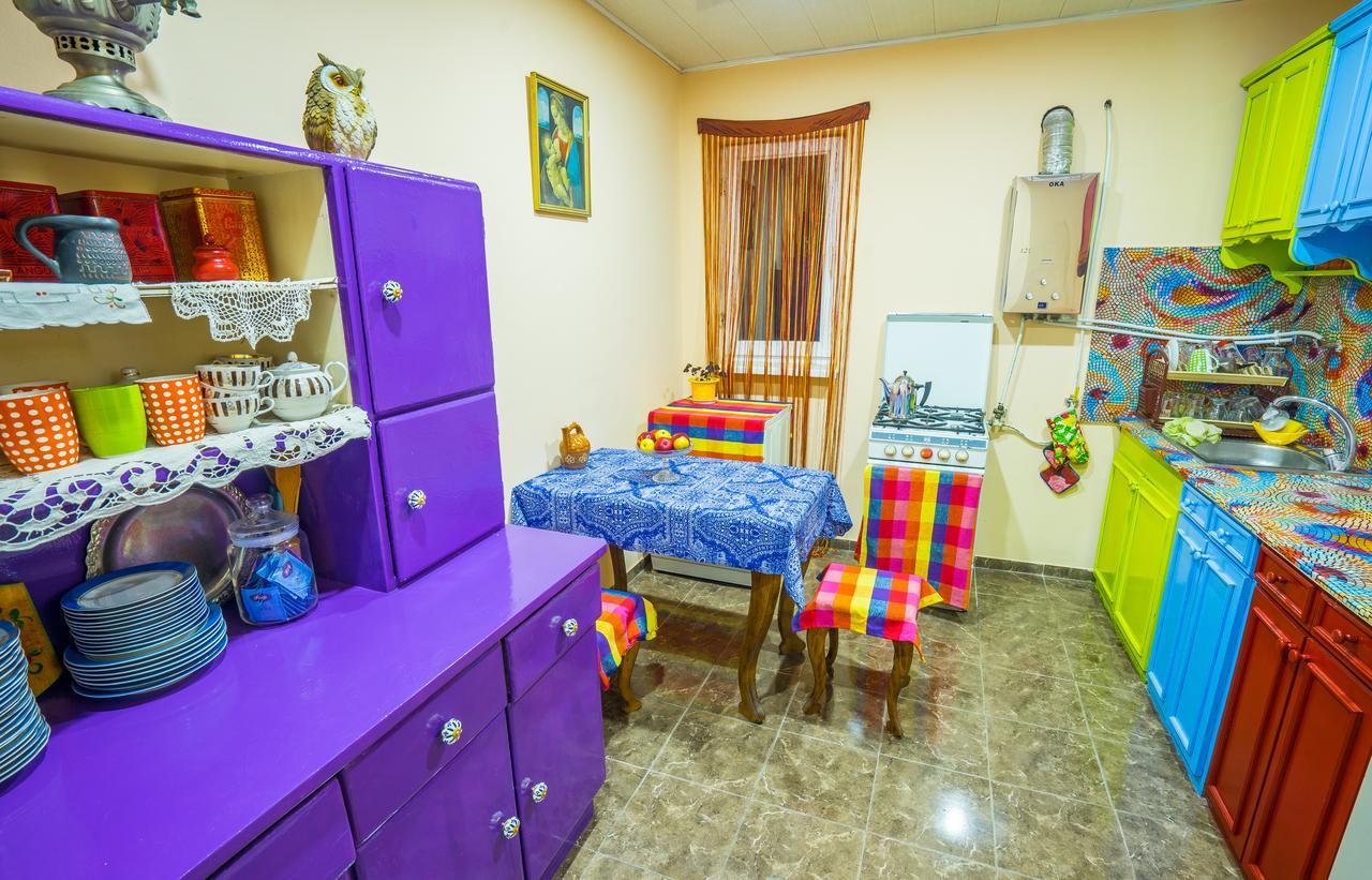 Zgarbi Hostel Tbilisi Ngoại thất bức ảnh