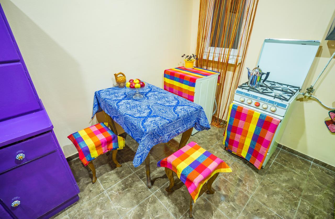Zgarbi Hostel Tbilisi Ngoại thất bức ảnh