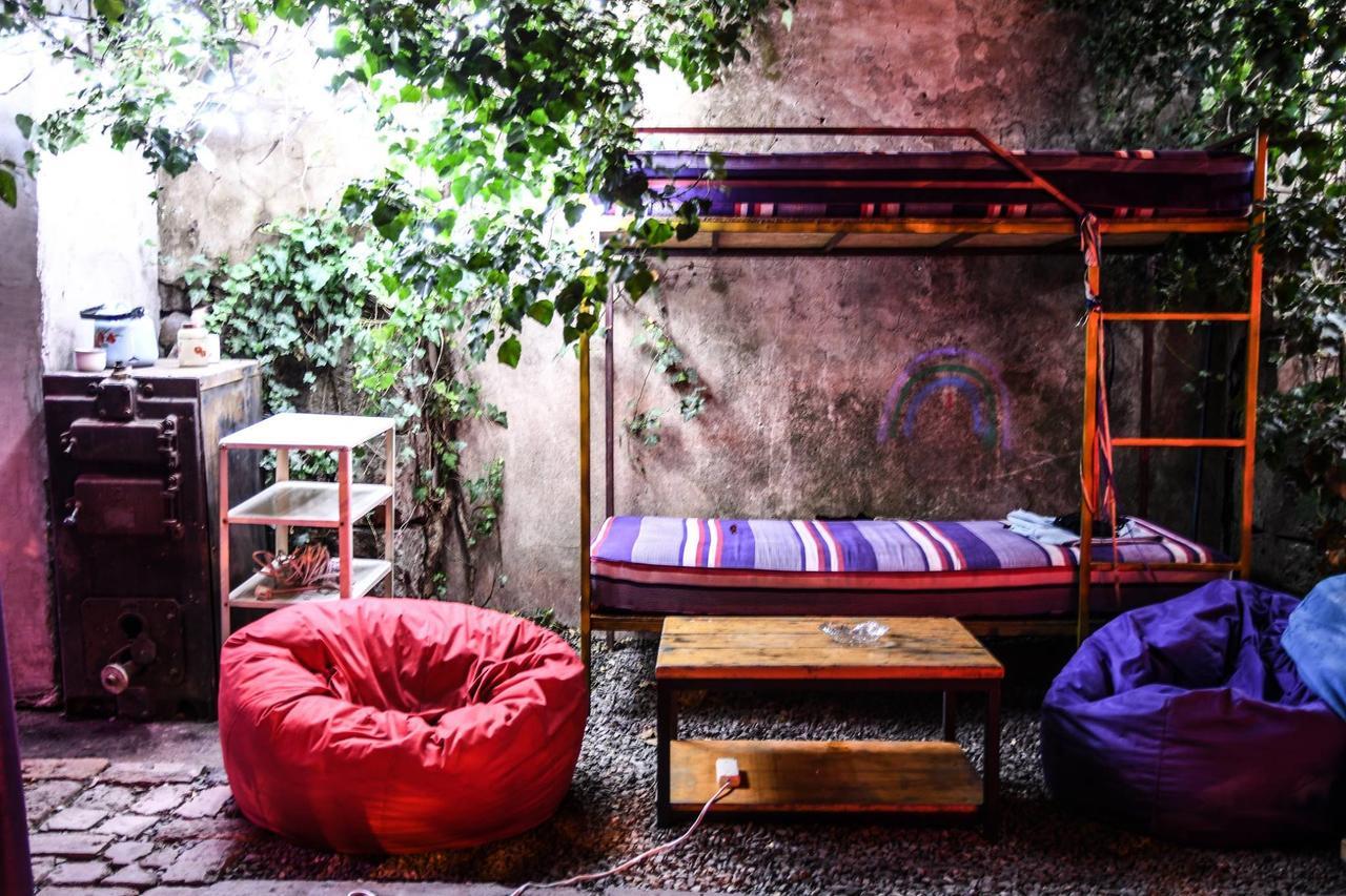 Zgarbi Hostel Tbilisi Ngoại thất bức ảnh